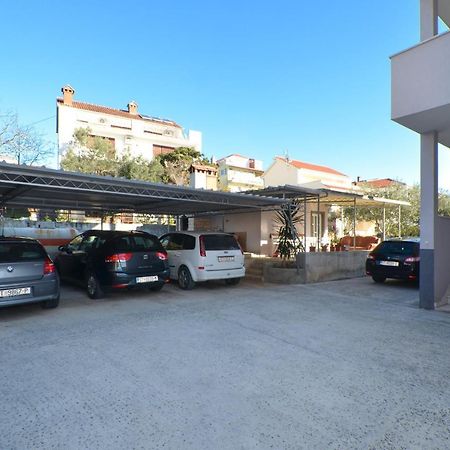 Copacabana Beach Apartments Trogir Exteriör bild